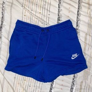 Nike Women’s XS Cloth shorts